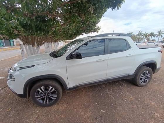 FIAT TORO 1.3 TURBO 270 FLEX FREEDOM AT6 FIAT TORO 1.3 TURBO 270 FLEX FREEDOM AT6